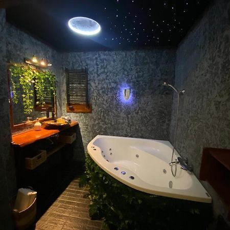 Tropicana Jacuzzi Apartment Krakau Exterior foto